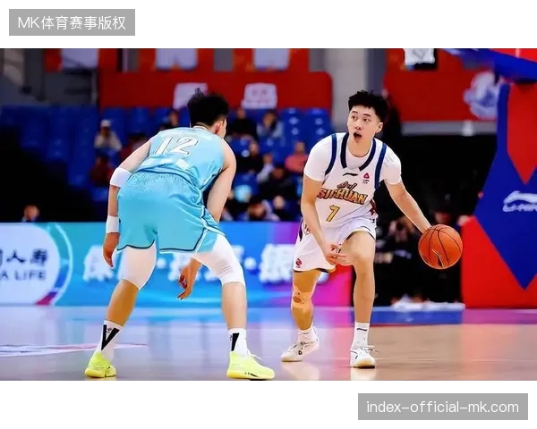 四川队创下CBA历史连败纪录，球队进入彻底的重建期培养年轻球员